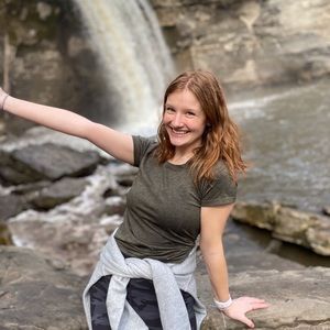 Meet your Posher, Abbey